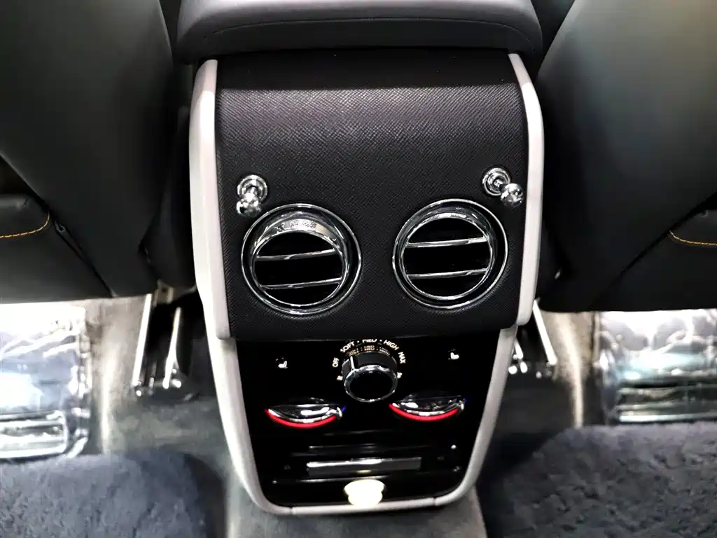 Rolls-Royce Rolls-Royce Cullinan 2018 Four-Seat Version 2021 - thumbnail 18