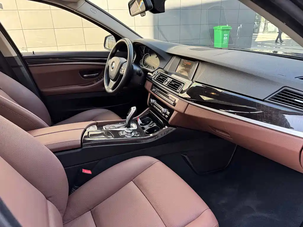 BMW BMW 5 Series 2017 525Li Leading Edition 2017 - thumbnail 15