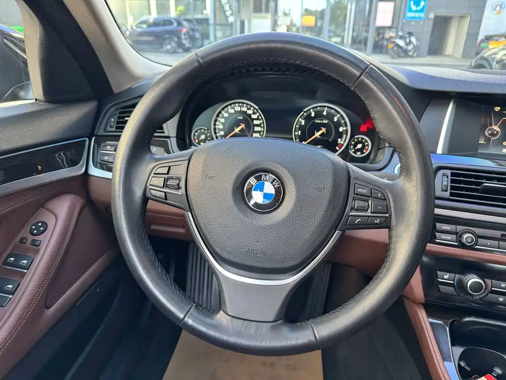 BMW BMW 5 Series 2017 525Li Leading Edition 2017 - thumbnail 28