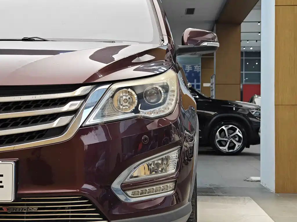 Baojun Baojun 560 2015 1.8L Manual Luxury Edition 2015 - thumbnail 2