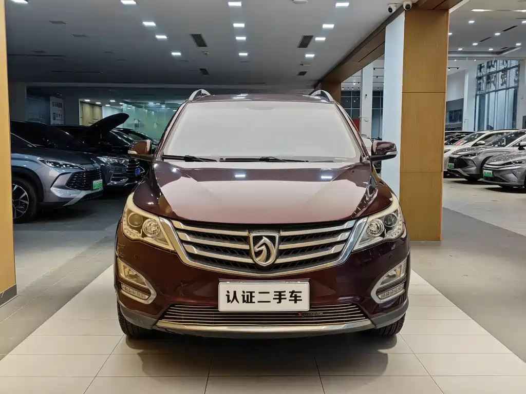 Baojun Baojun 560 2015 1.8L Manual Luxury Edition 2015 - thumbnail 3