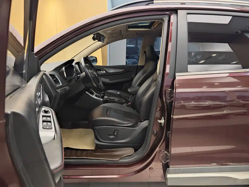 Baojun Baojun 560 2015 1.8L Manual Luxury Edition 2015 - thumbnail 13