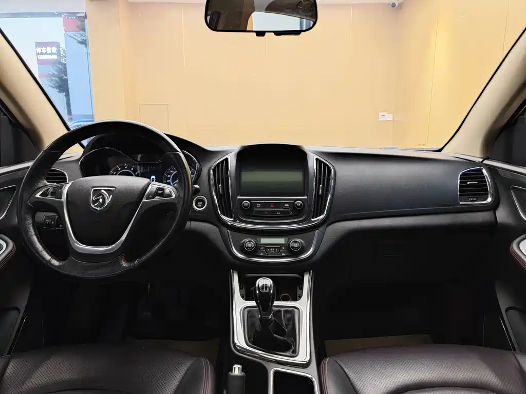 Baojun Baojun 560 2015 1.8L Manual Luxury Edition 2015 - thumbnail 19