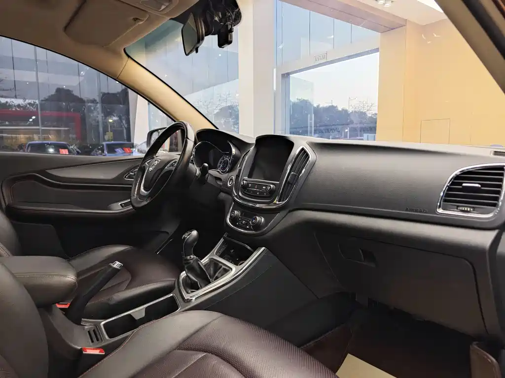 Baojun Baojun 560 2015 1.8L Manual Luxury Edition 2015 - thumbnail 30