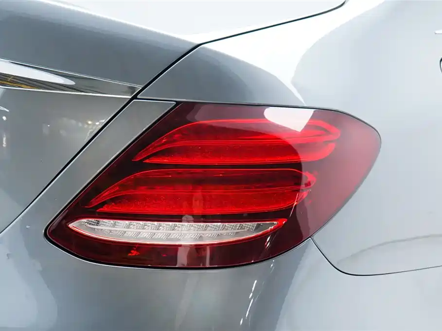 Mercedes-Benz Mercedes-Benz E-Class 2017 E 300 L Sport Fashion Edition 2017 - thumbnail 15