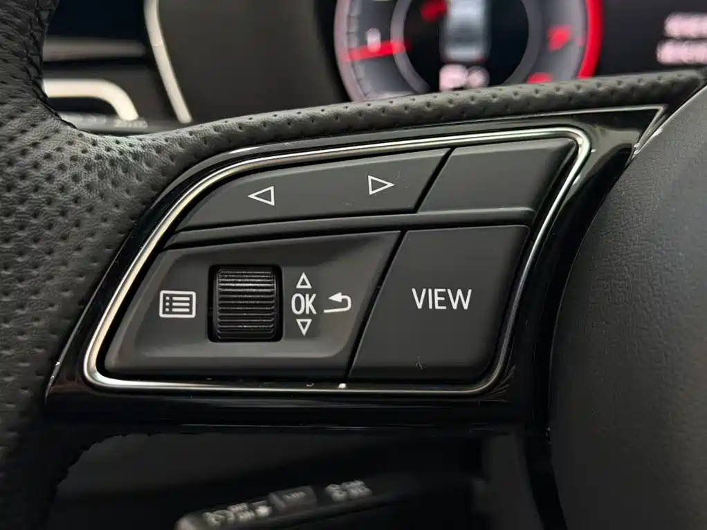 Audi Audi A4L 2024 40 TFSI Luxury Dynamic Model 2024 - thumbnail 12