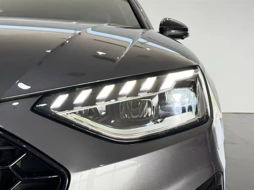 Audi Audi A4L 2024 40 TFSI Luxury Dynamic Model 2024 - thumbnail 21