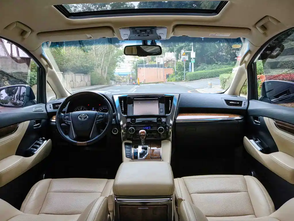 Toyota Alphard 2018 3.5L Executive Version 2018 - thumbnail 5
