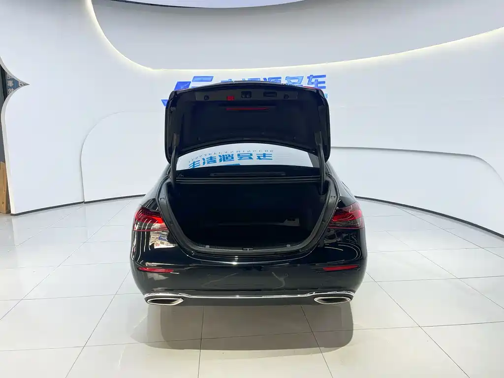 Mercedes-Benz Mercedes-Benz E-Class 2023 Model Year Facelift E 260 L 2023 - thumbnail 6