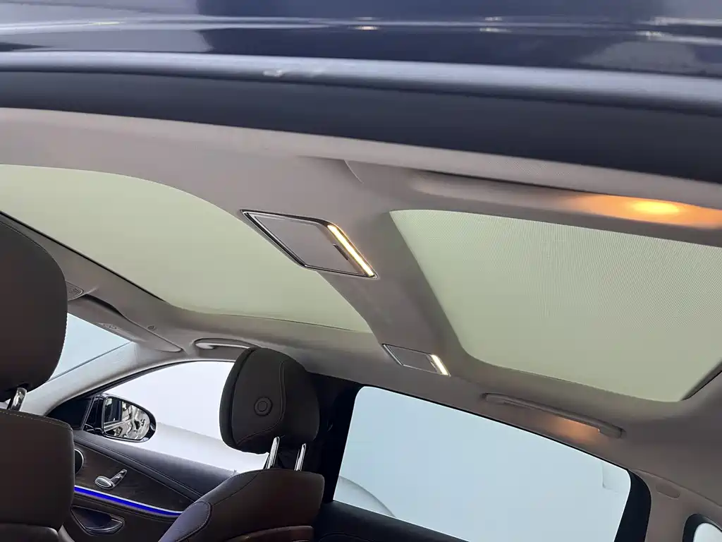 Mercedes-Benz Mercedes-Benz E-Class 2023 Model Year Facelift E 260 L 2023 - thumbnail 11