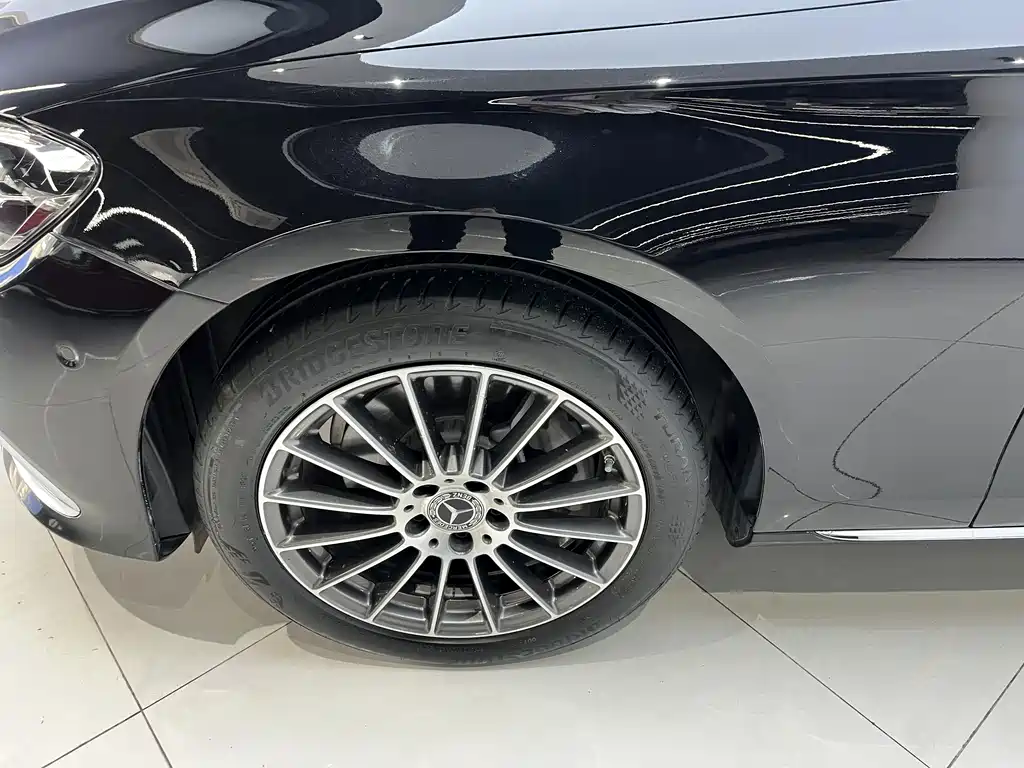 Mercedes-Benz Mercedes-Benz E-Class 2023 Model Year Facelift E 260 L 2023 - thumbnail 13