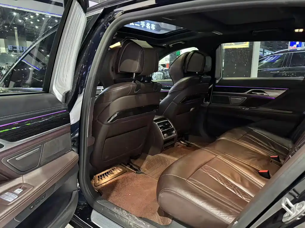 BMW BMW 7 Series 2021 730Li M Sport Package 2021 - thumbnail 12