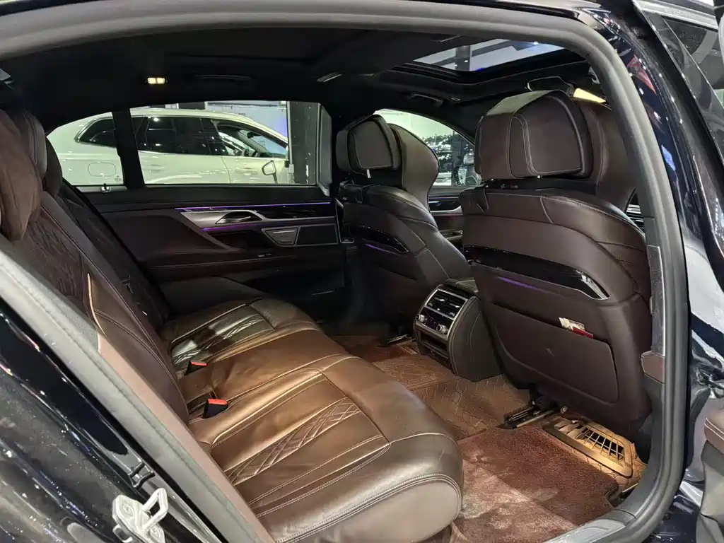 BMW BMW 7 Series 2021 730Li M Sport Package 2021 - thumbnail 13