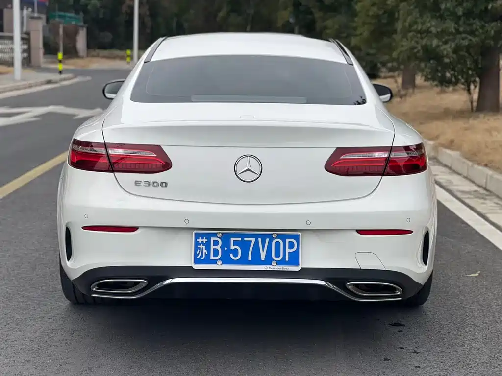 Mercedes-Benz Mercedes-Benz E-Class Coupe E 200 2019 Model 2019 - thumbnail 5