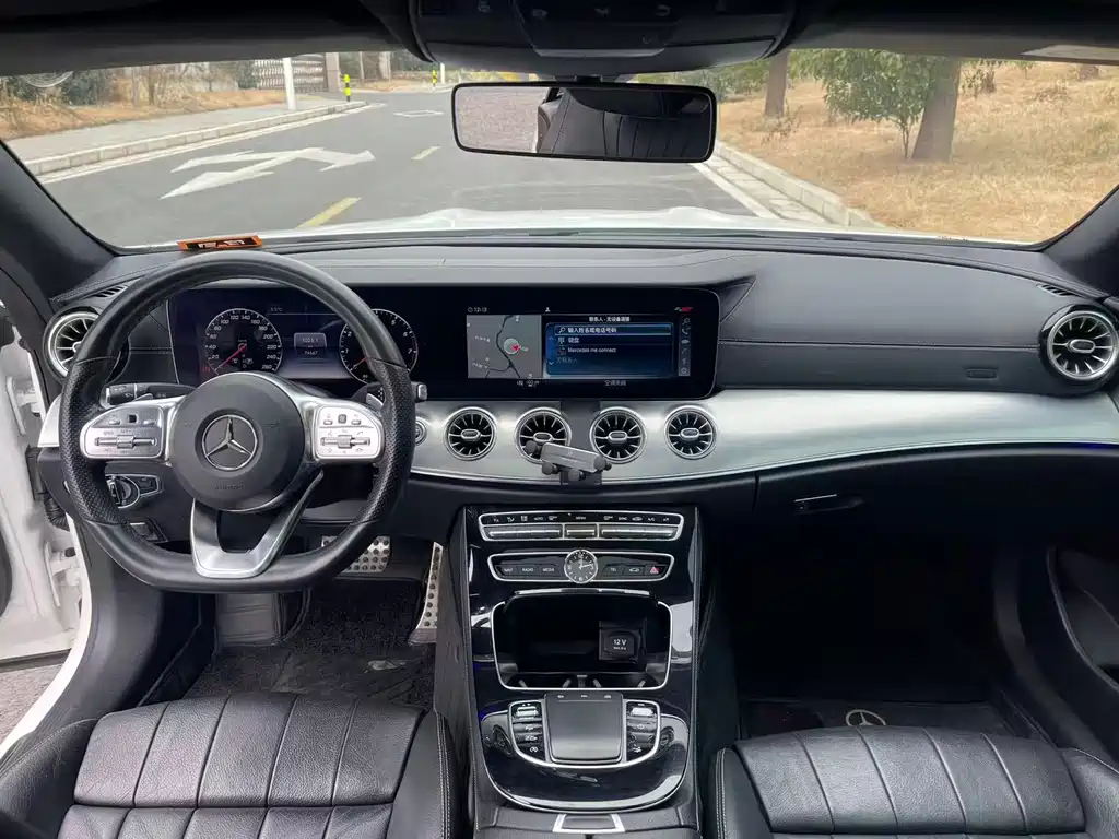 Mercedes-Benz Mercedes-Benz E-Class Coupe E 200 2019 Model 2019 - thumbnail 11