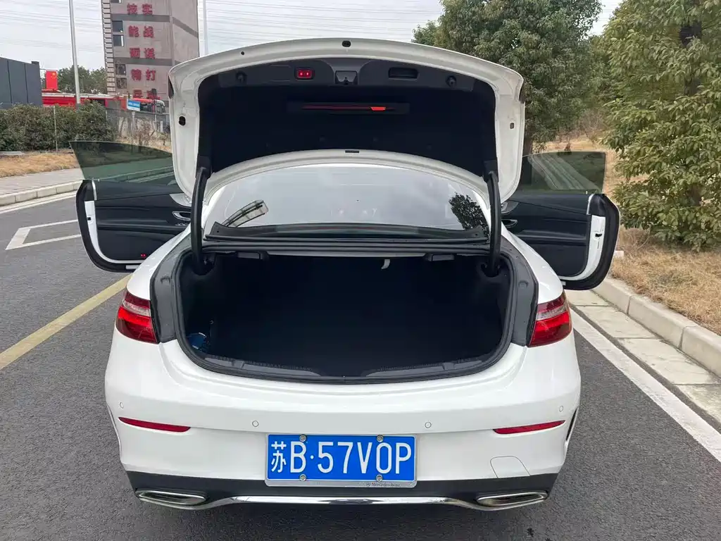 Mercedes-Benz Mercedes-Benz E-Class Coupe E 200 2019 Model 2019 - thumbnail 15