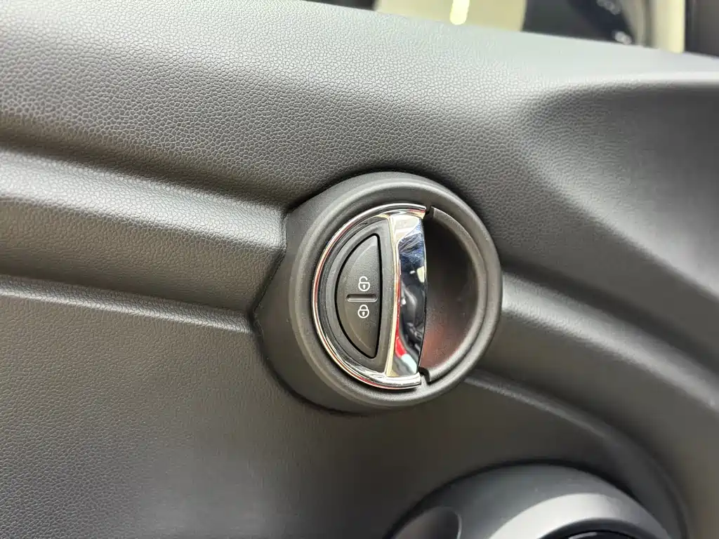 MINI MINI 2016 1.5T COOPER 5-Door 2017 - thumbnail 14