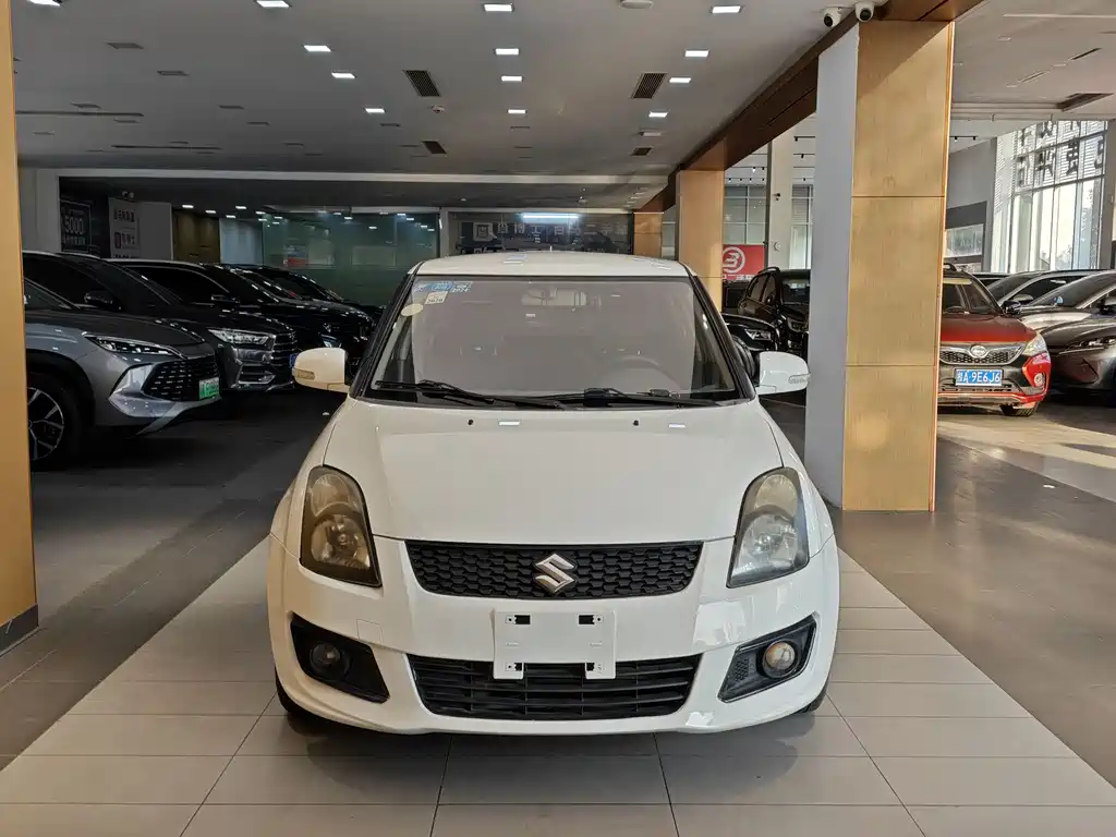 Suzuki Swift 2016 1.5L Manual Fashion Edition 2016 - thumbnail 3