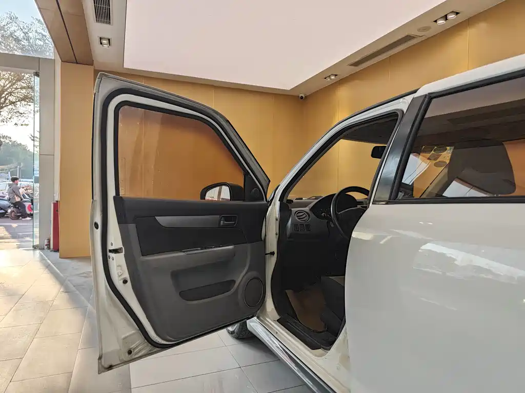 Suzuki Swift 2016 1.5L Manual Fashion Edition 2016 - thumbnail 7