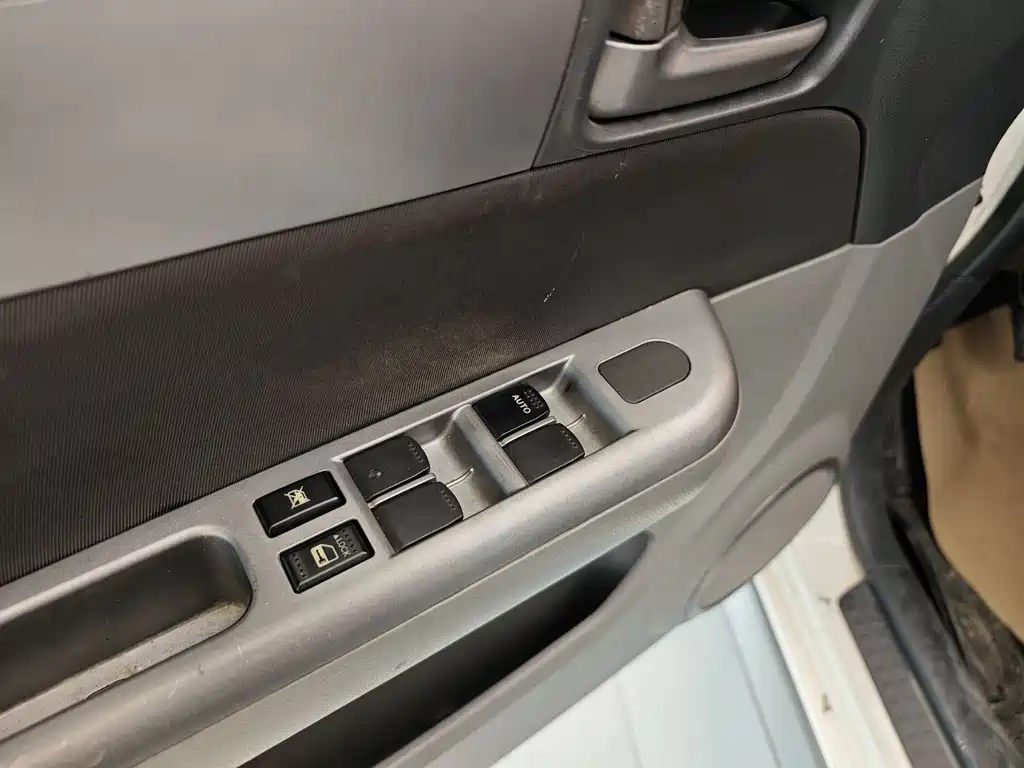 Suzuki Swift 2016 1.5L Manual Fashion Edition 2016 - thumbnail 9