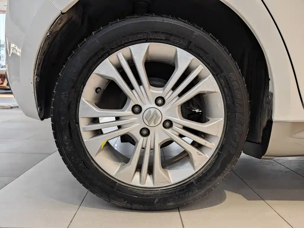 Suzuki Swift 2016 1.5L Manual Fashion Edition 2016 - thumbnail 29