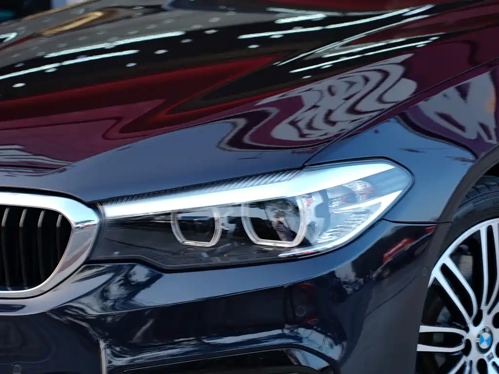 BMW BMW 5 Series 2019 530Li Leading Model M Sport Package 2019 - thumbnail 3