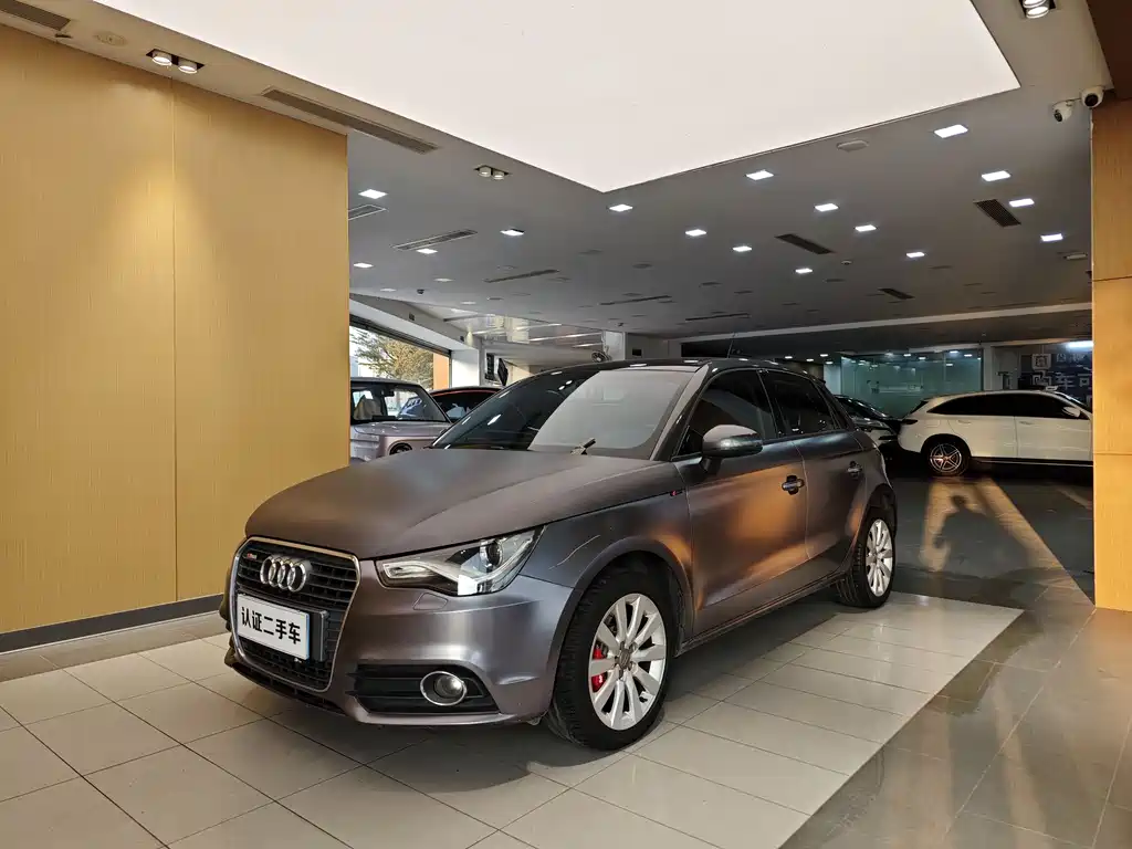Audi Audi A1 2014 30 TFSI Sportback Comfort Line 2013