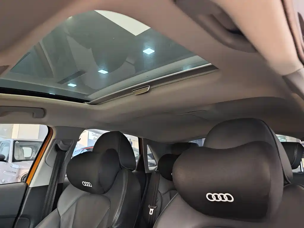 Audi Audi A1 2014 30 TFSI Sportback Comfort Line 2013 - thumbnail 12