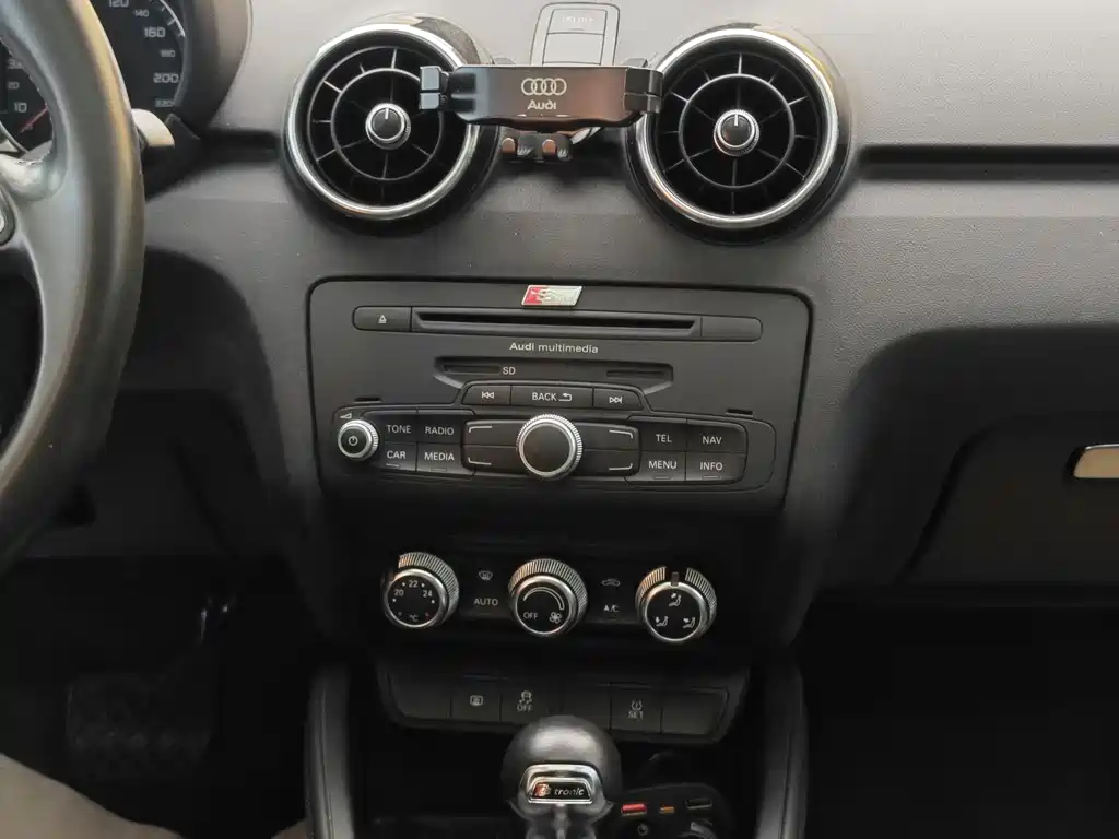 Audi Audi A1 2014 30 TFSI Sportback Comfort Line 2013 - thumbnail 18