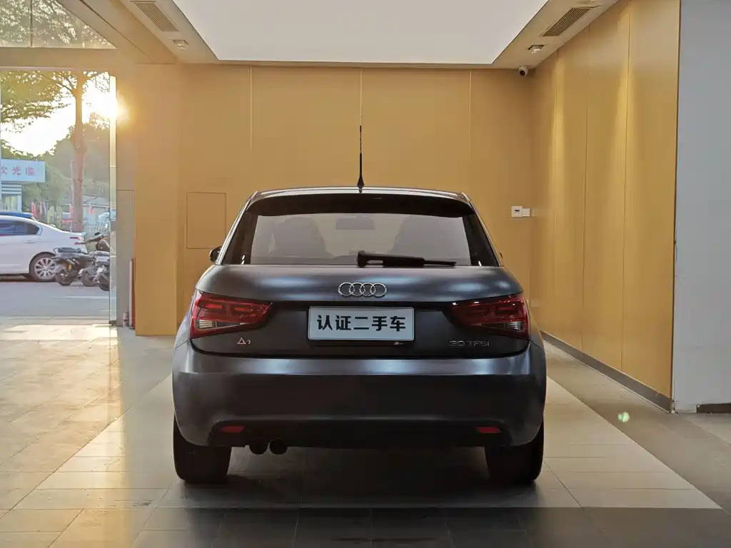 Audi Audi A1 2014 30 TFSI Sportback Comfort Line 2013 - thumbnail 27