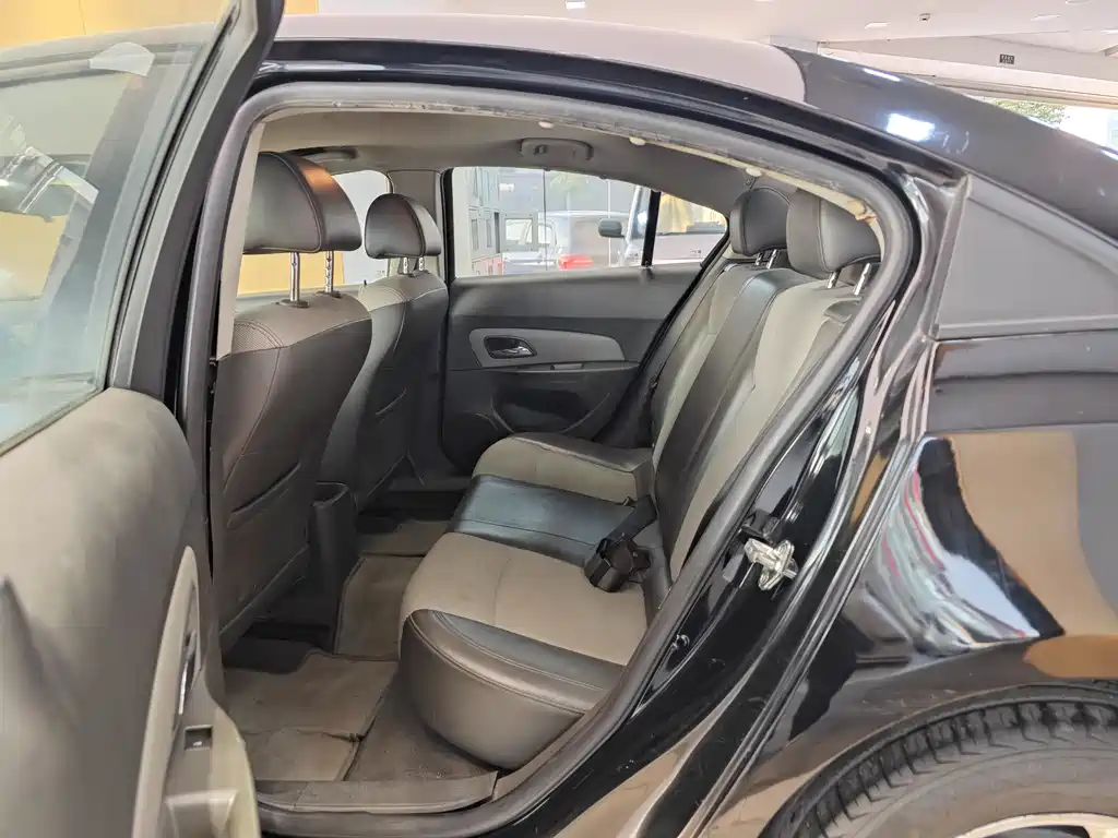Chevrolet Chevrolet Cruze 2011 1.6L SL MT 2012 - thumbnail 21