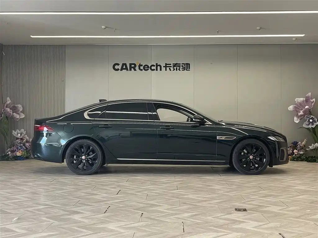 Jaguar Jaguar XFL 2023 XFL 2.0T P250 RWD Luxury Gold Edition 2023 - thumbnail 4
