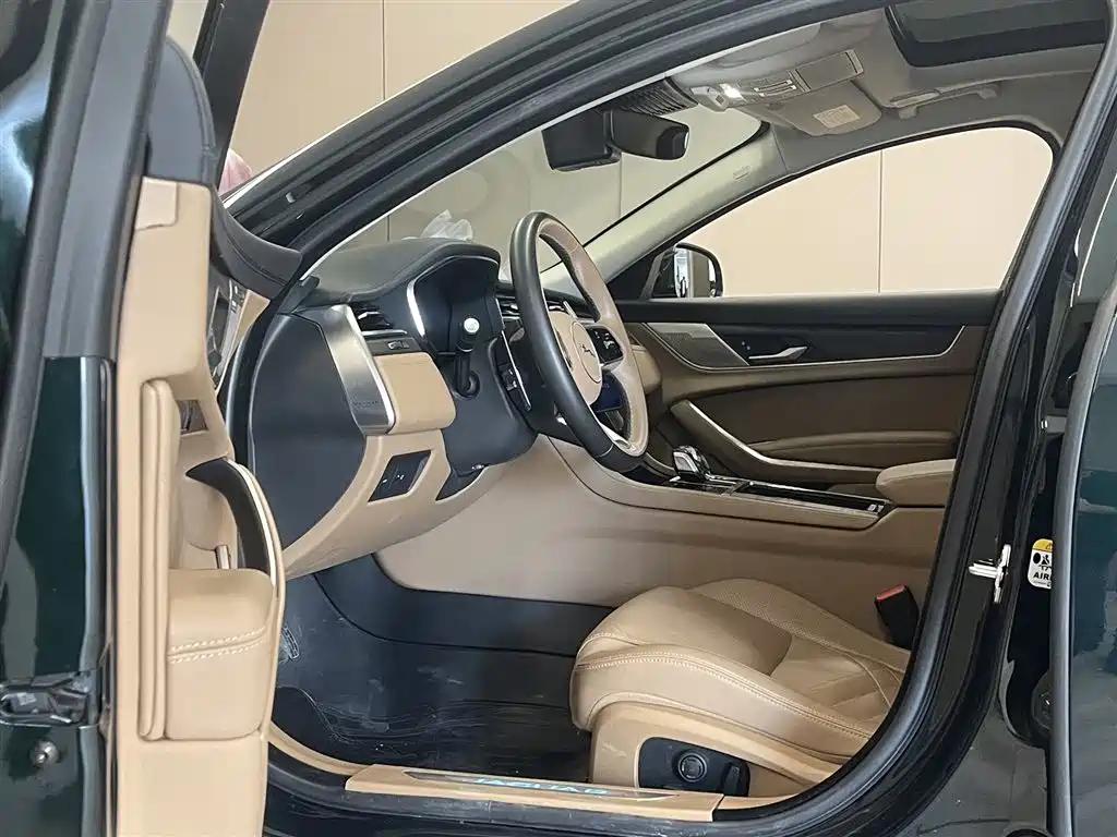 Jaguar Jaguar XFL 2023 XFL 2.0T P250 RWD Luxury Gold Edition 2023 - thumbnail 16
