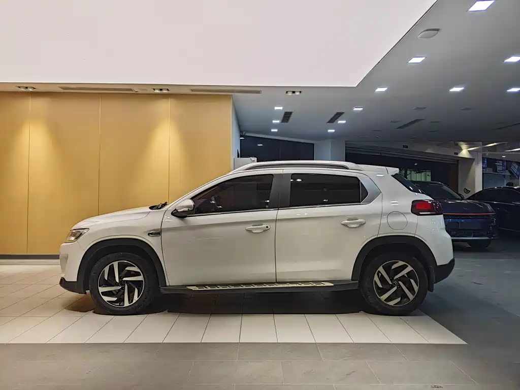 Citroen Citroen C3-XR 2017 1.6L Automatic Pioneer Edition 2017 - thumbnail 6