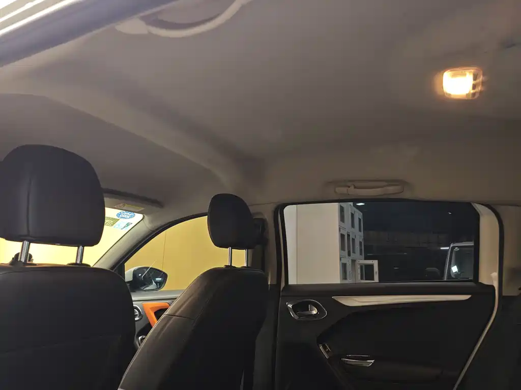 Citroen Citroen C3-XR 2017 1.6L Automatic Pioneer Edition 2017 - thumbnail 22