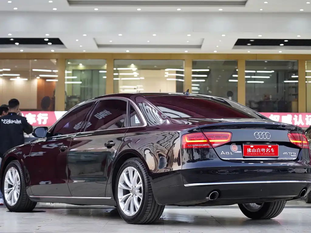 Audi Audi A8 2013 A8L 45 TFSI quattro Comfort Line 2015 - thumbnail 2