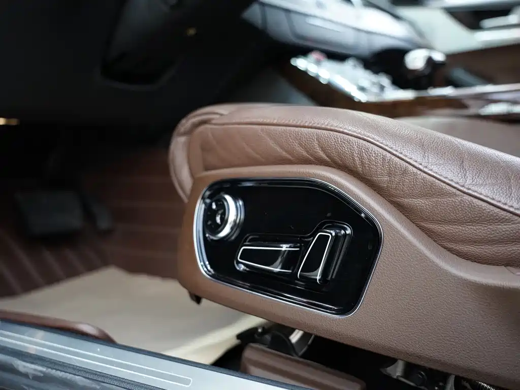 Audi Audi A8 2013 A8L 45 TFSI quattro Comfort Line 2015 - thumbnail 16