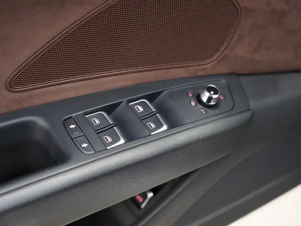 Audi Audi A8 2013 A8L 45 TFSI quattro Comfort Line 2015 - thumbnail 17
