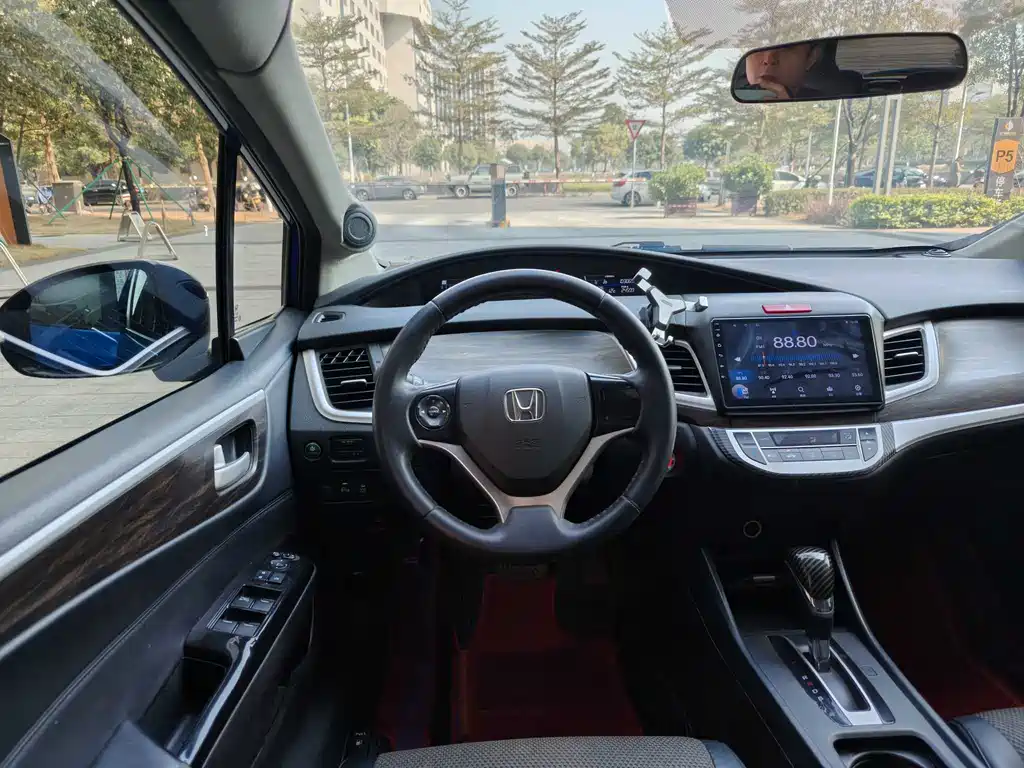 Honda Honda Jade 2017 1.8L Automatic Comfort Edition 5-seater 2018 - thumbnail 4