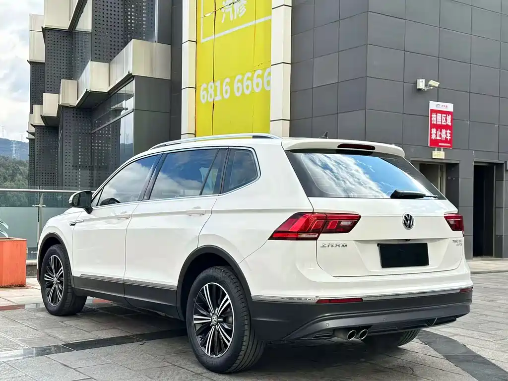 Volkswagen Volkswagen Tiguan L 2019 Facelift 330TSI Automatic 2WD Panoramic Comfort Edition China VI 2020 - thumbnail 9