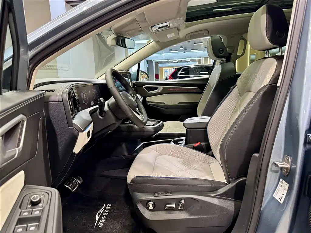 Volkswagen Teramont 2026 450TSI 4Motion Flagship 6-seater 2025 - thumbnail 16