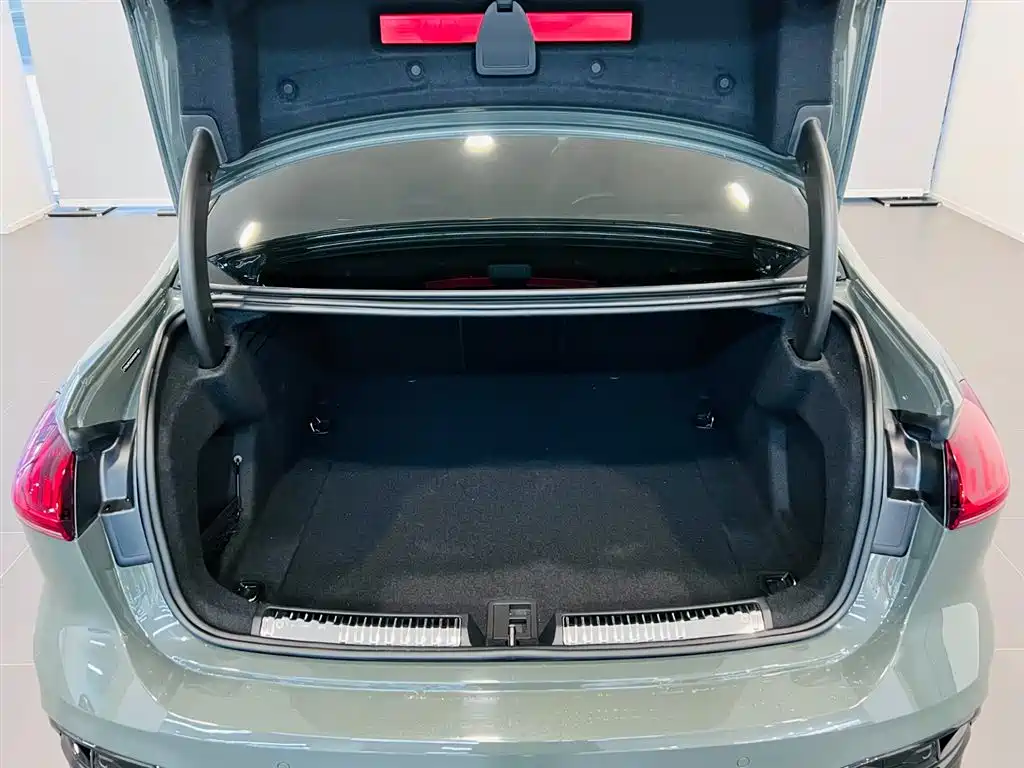 Audi Audi A5L 2026 2.0T Sport Edition 2025 - thumbnail 6