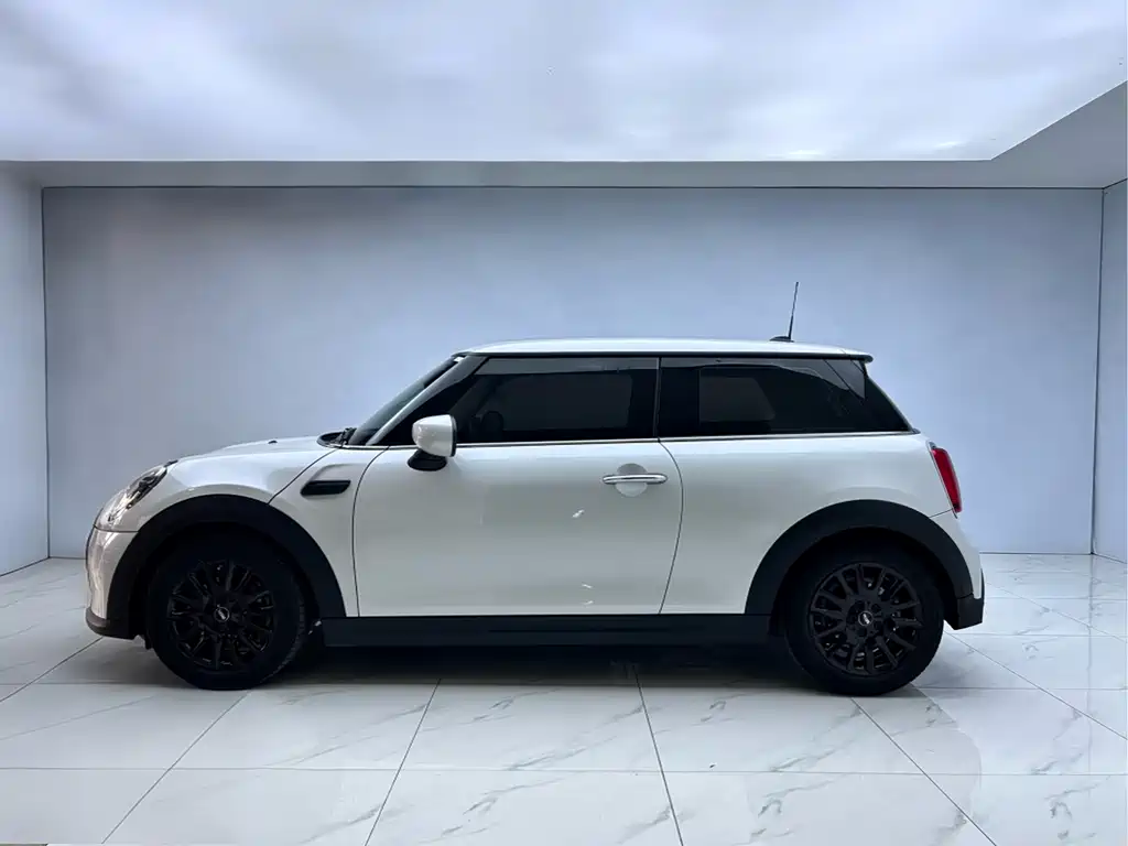 MINI MINI 2023 1.5T ONE 2024 - thumbnail 4
