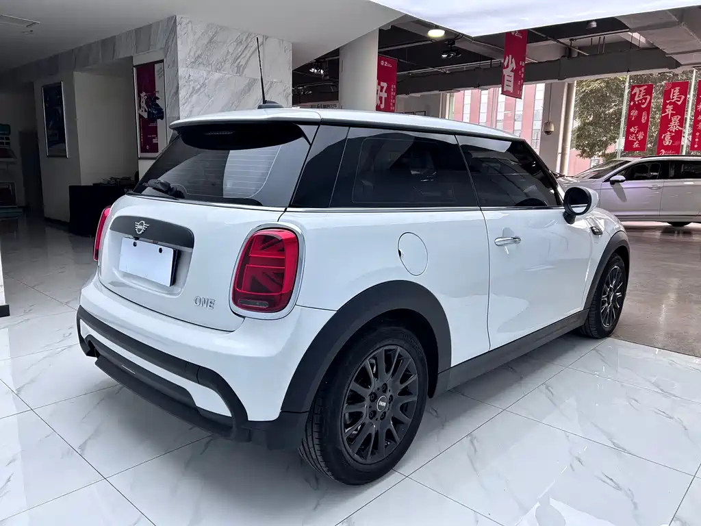 MINI MINI 2023 1.5T ONE 2024 - thumbnail 7