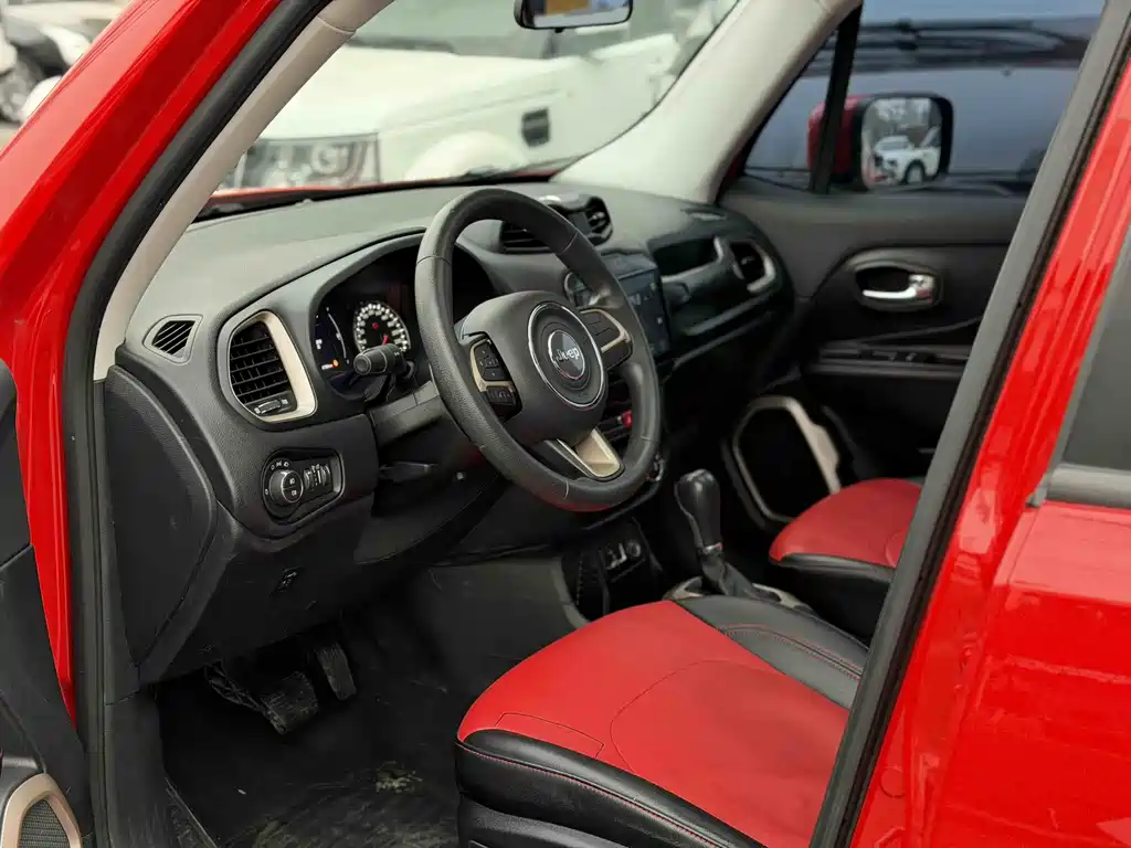 Jeep Jeep Renegade 2017 180T Automatic High Energy Edition 2017 - thumbnail 4