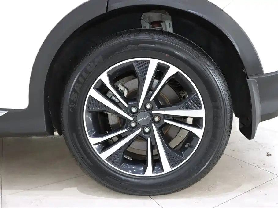 Jetour Jetour X70 Plus 2021 1.6T DCT Star 5-seater 2022 - thumbnail 20