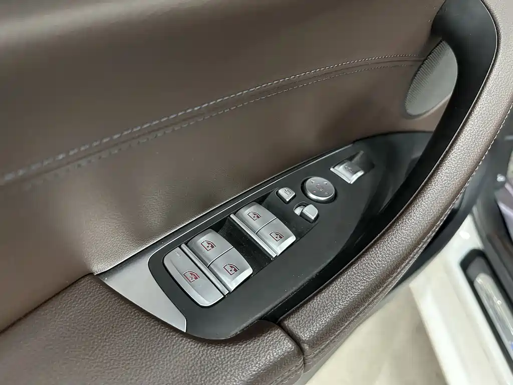 BMW BMW X3 2021 xDrive28i M Sport Package 2021 - thumbnail 5