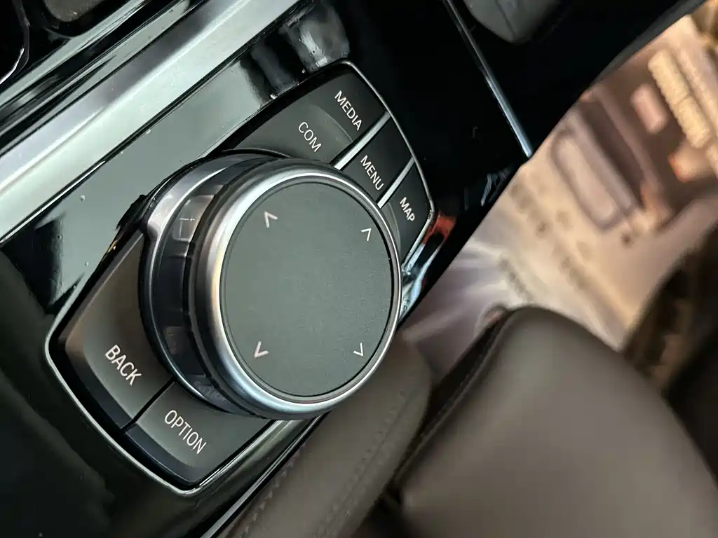 BMW BMW X3 2021 xDrive28i M Sport Package 2021 - thumbnail 15