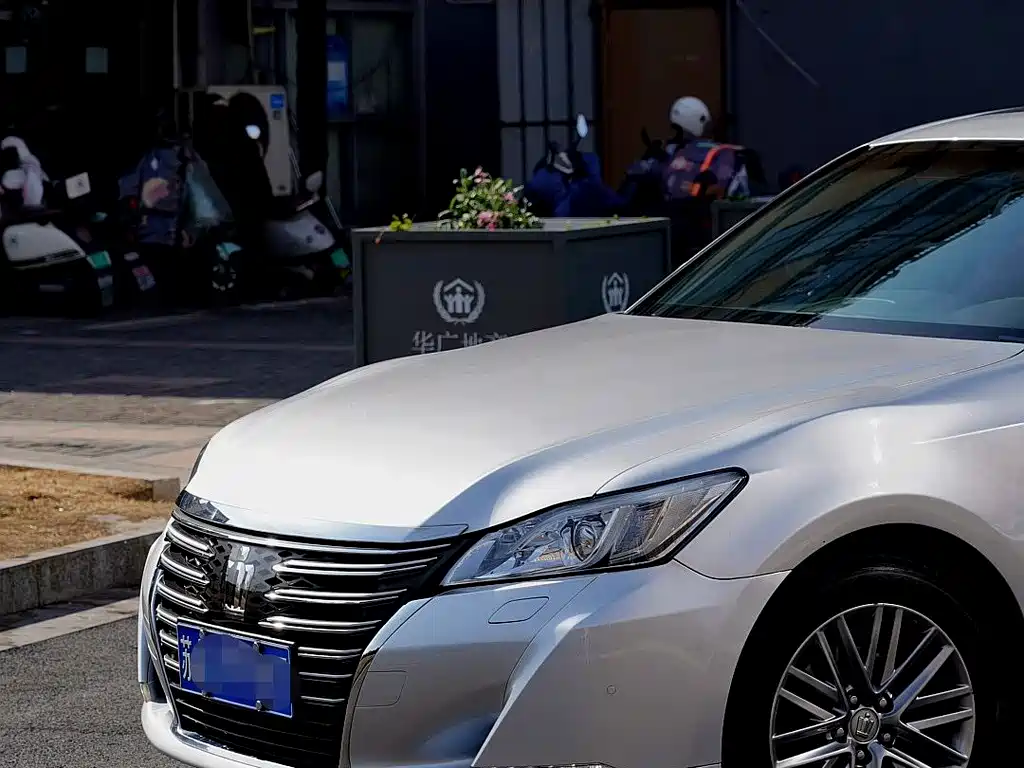 Toyota Crown 2017 2.0T Sport Edition 2017 - thumbnail 2