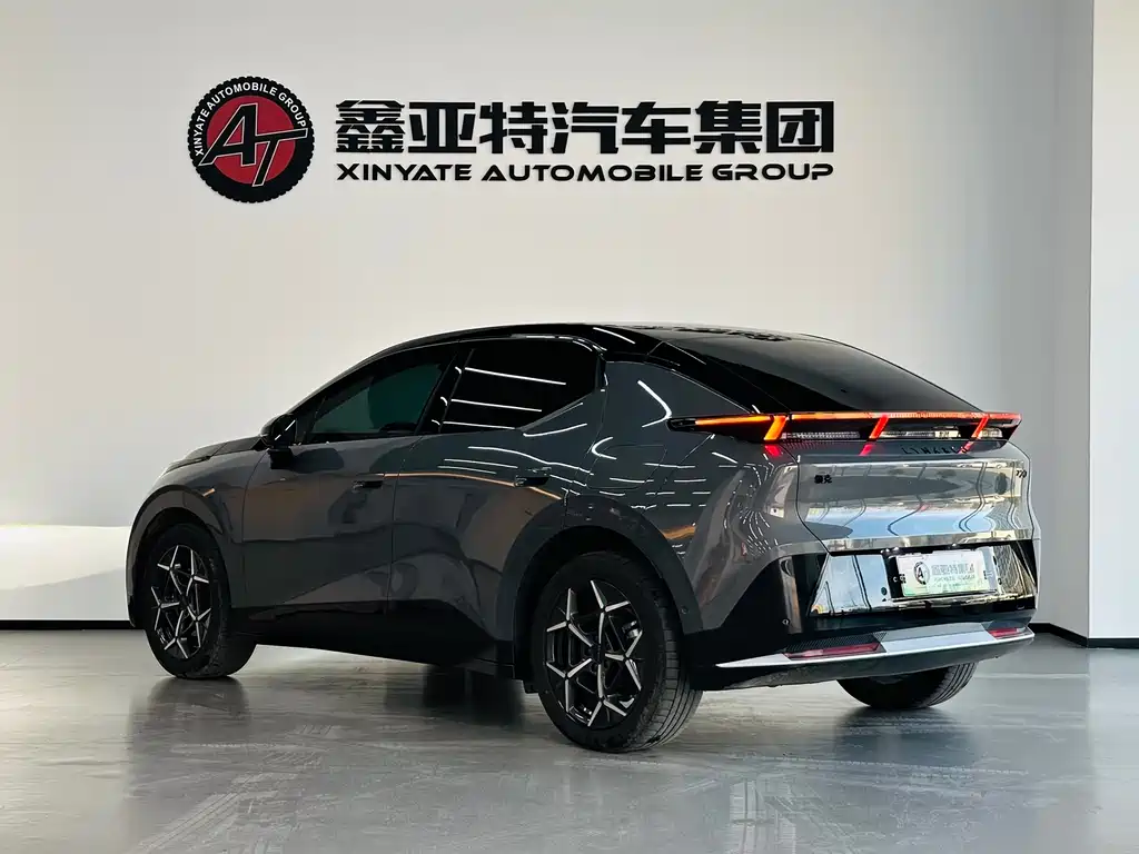 Lynk & Co Lynk & Co Z20 2025 530km RWD Pro 2025 - thumbnail 5